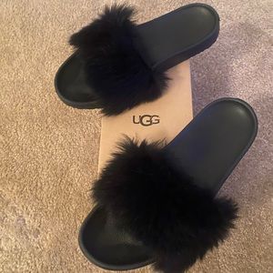 UGG Royale fur slides black size 9